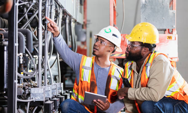 Best Electrical Contractors for Businesses  in Lake Bluff, IL